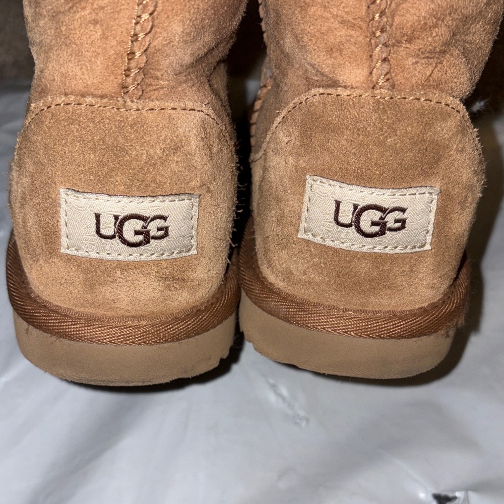 UGG Chestnut Suede Short Boot - Picture 2 of 5